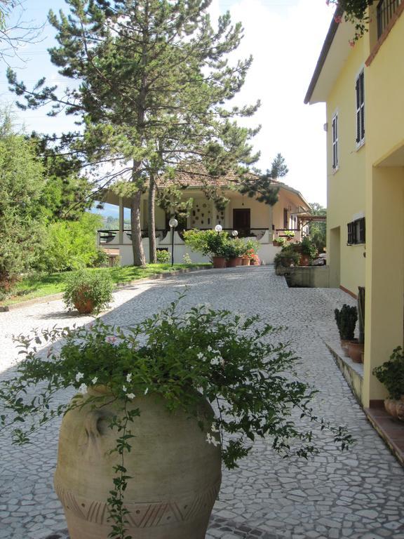 Valle Degli Ulivi Appartamento Terni Bagian luar foto